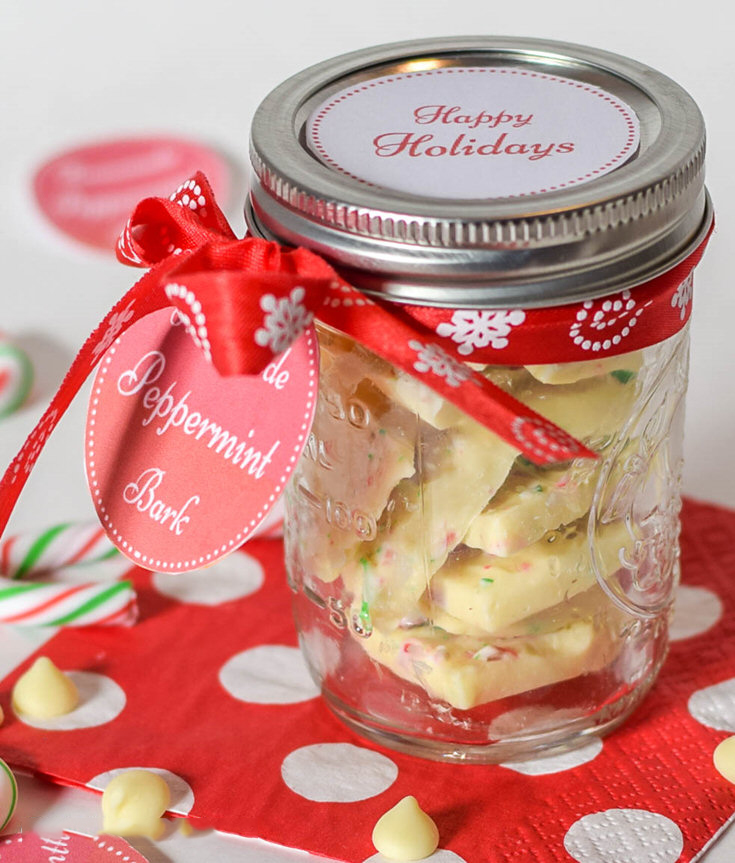 DIY Mason Jar Gifts: Homemade Peppermint Bark